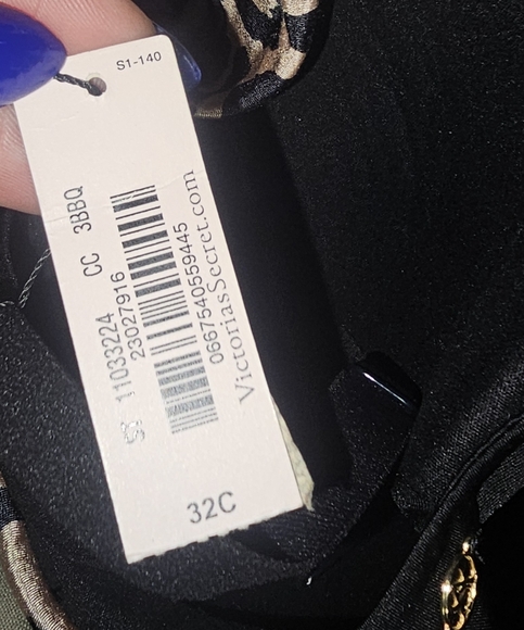 Victoria's Secret Logo Bra New Push Up 32C Leopard Print Satin Soft NWT - Picture 4 of 4